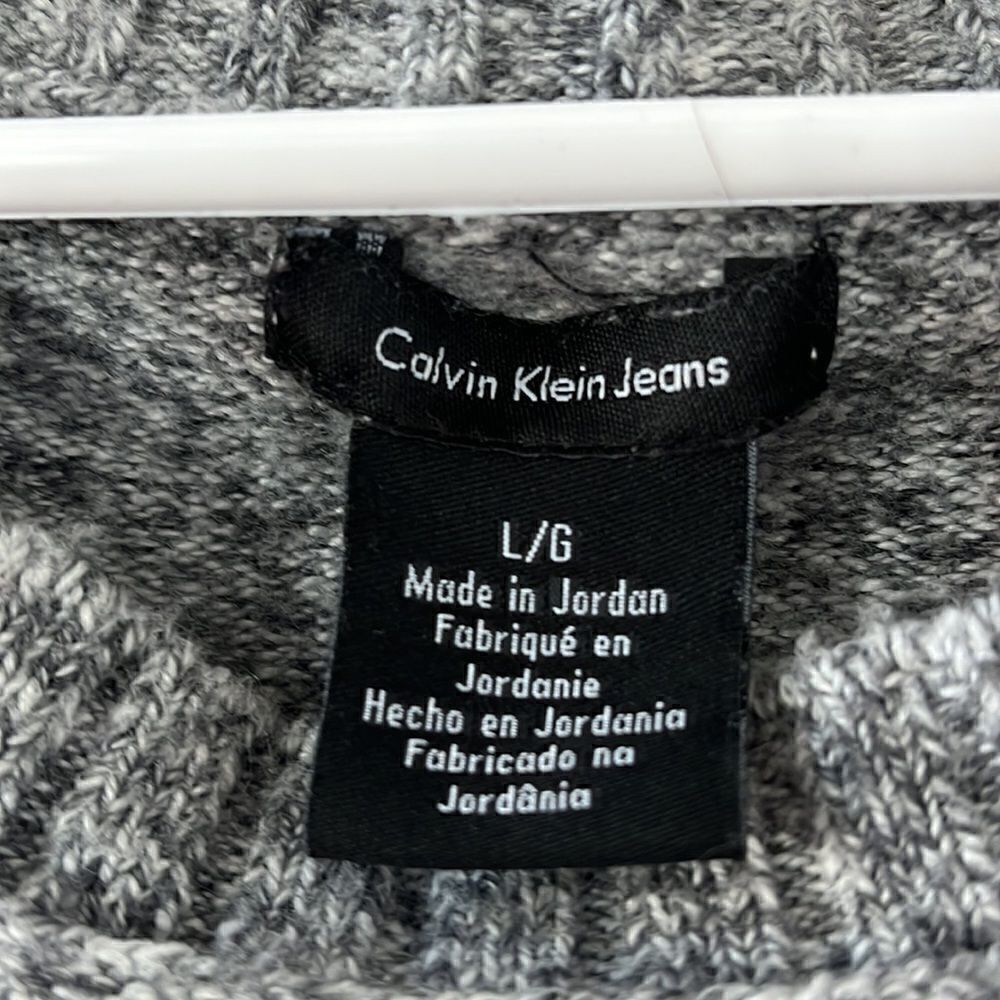 Womens’ Calvin Klein Sweater Size  L - Picture 3 of 5